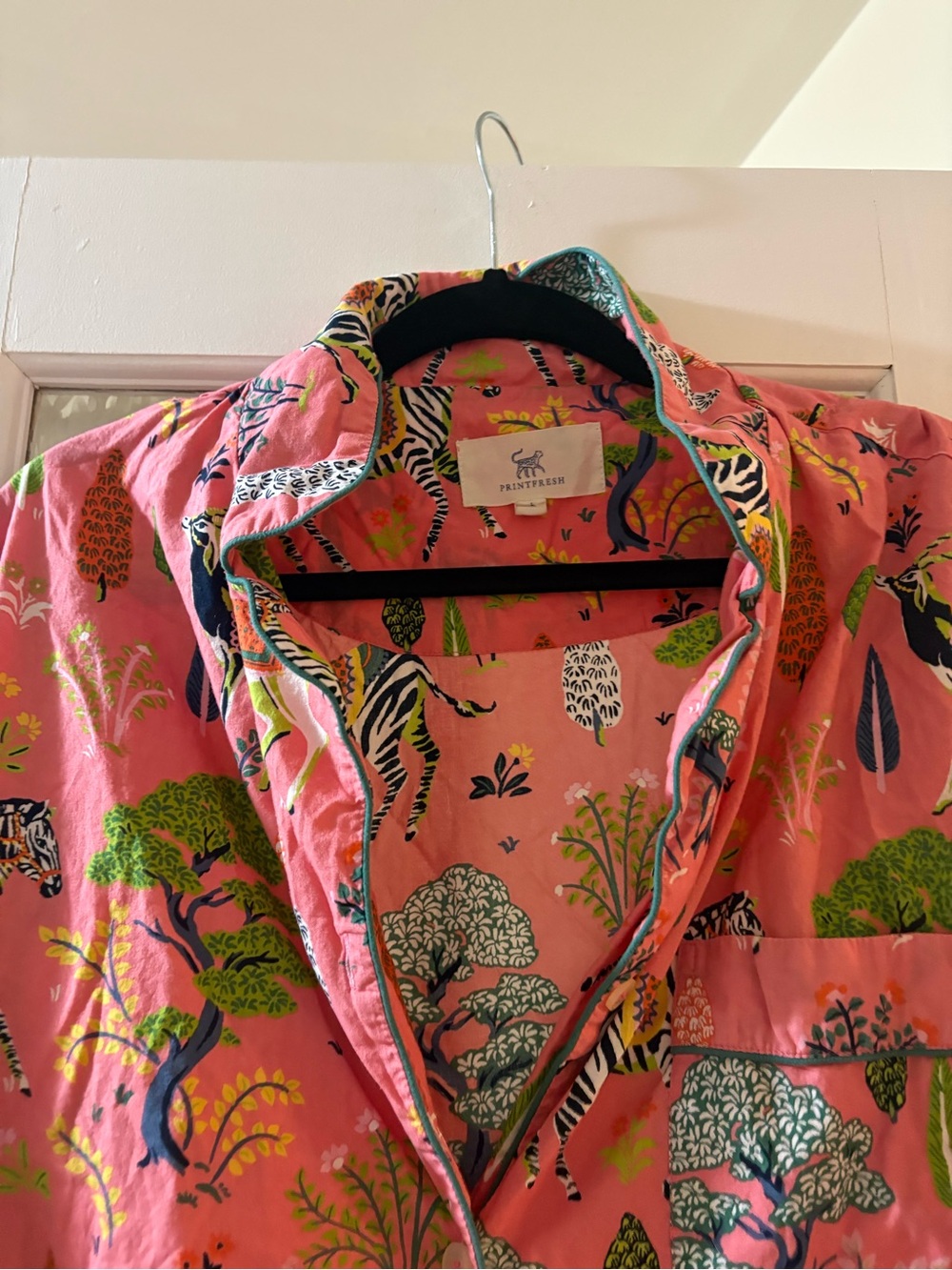 Printfresh Pink Button-Up Shirt with Tropical Animal Print - Picture 2 of 6